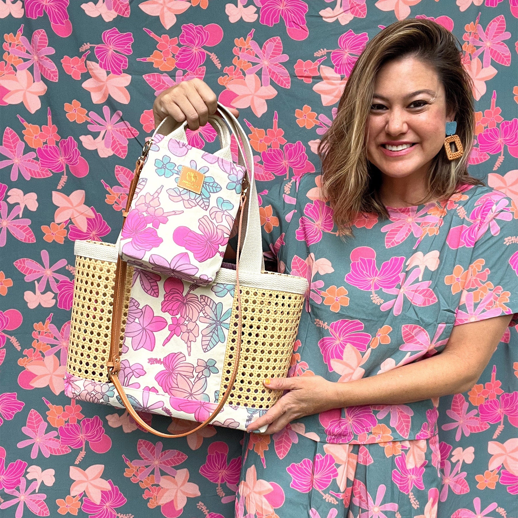The Sidekick • Honey Girl Blooms • Pinkberry
