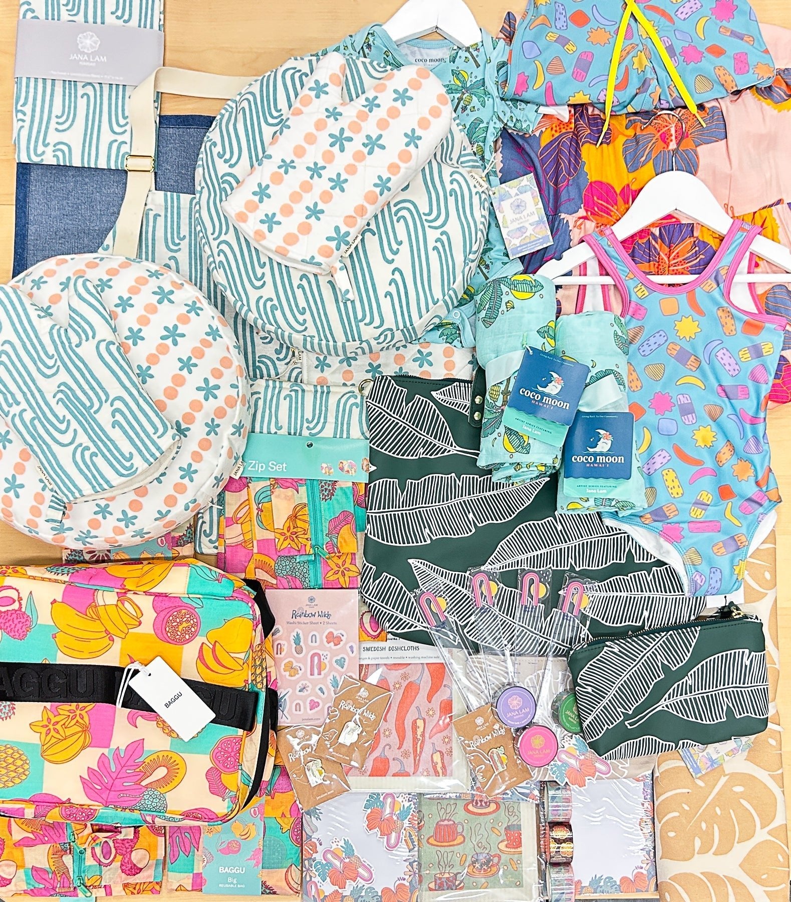 The Hot Hot Sale - Jana Lam Hawaii